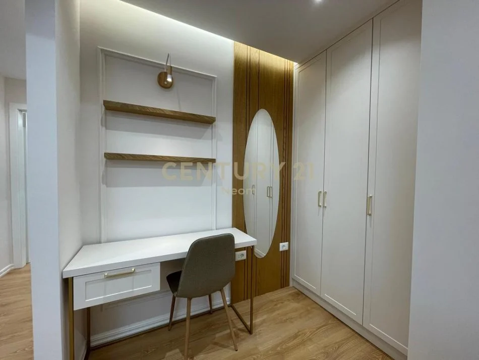 Tirane, jepet me qera apartament 1+1+Aneks+Ballkon Kati 1, 55 m² 600 € (Neom122684)
