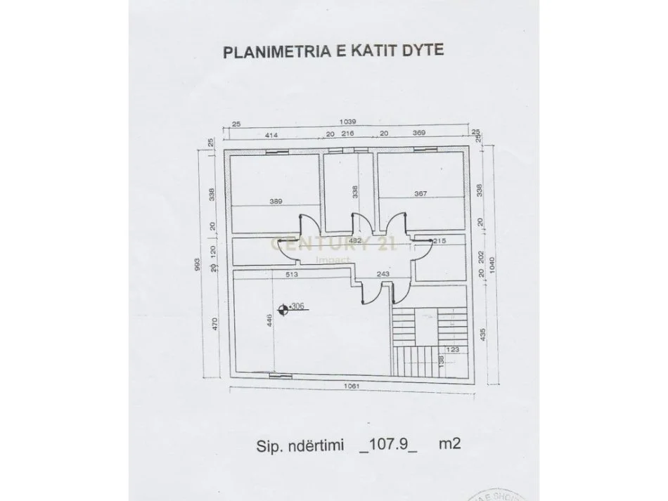 Tirane, jepet me qera apartament 2+1 Kati 3, 120 m² 700 € 