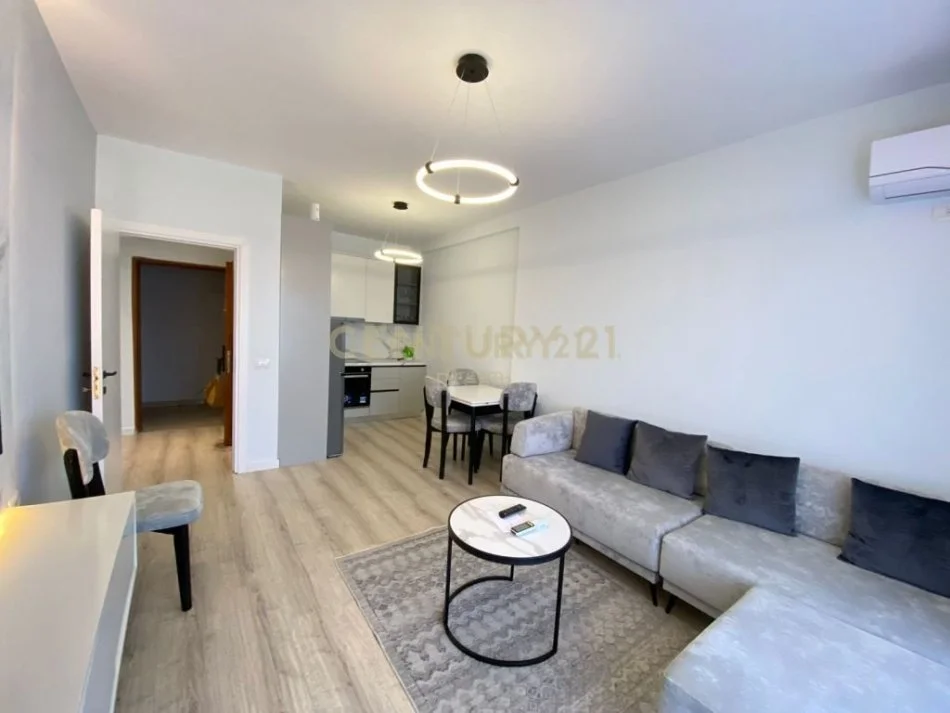 Tirane, jepet me qera apartament 1+1+Ballkon Kati 6, 60 m² 600 € (VASIL SHANTO)