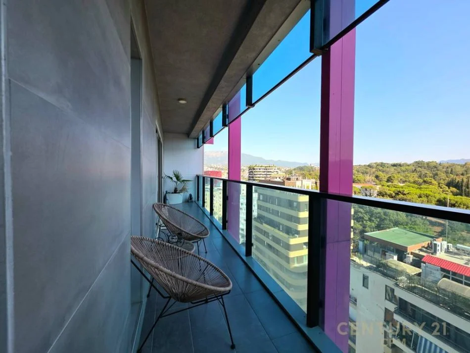 Tirane, shitet apartament 4+1 Kati 15, 240 m² 1.300.000 € 