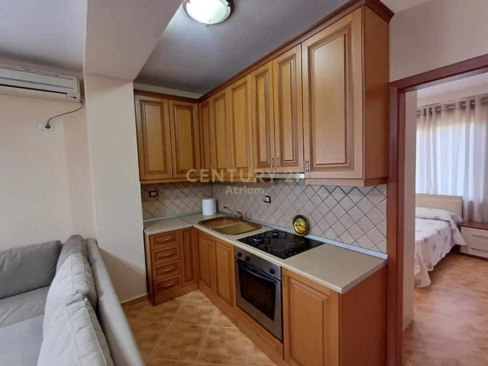 Tirane, jepet me qera apartament 2+1 Kati 4, 71 m² 600 € (Mtaerniteti i Ri)