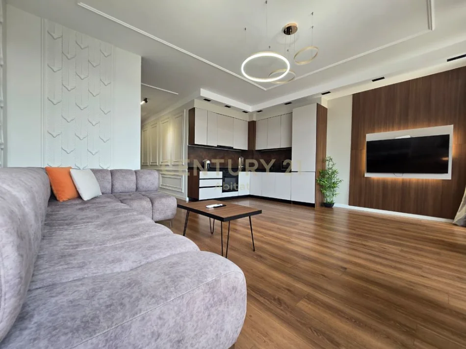 Tirane, shitet apartament 3+1+Ballkon Kati 7, 106 m² 320.000 € (stadiumi dinamo)