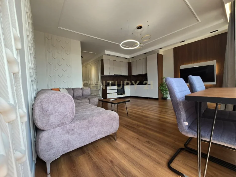 Tirane, shitet apartament 3+1+Ballkon Kati 7, 106 m² 320.000 € (stadiumi dinamo)