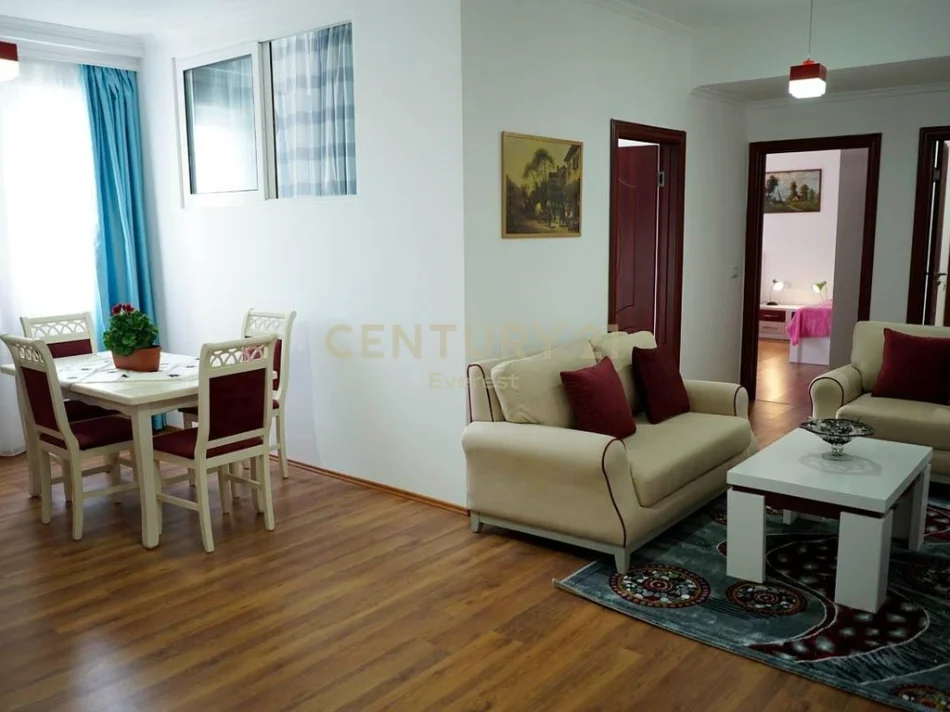 Tirane, jepet me qera hotel Kati 5, 8.079 m² 45.000 € (Farke)