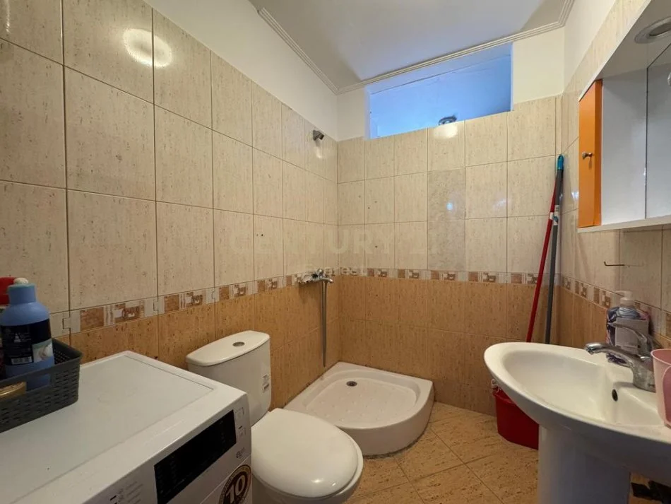 Tirane, jepet me qera apartament 2+1 Kati 6, 90 m² 400 € (Restorant Deliu,Fresk)