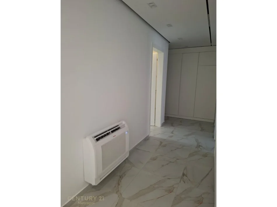 Tirane, shitet apartament 3+1 , 112 m² (astir)