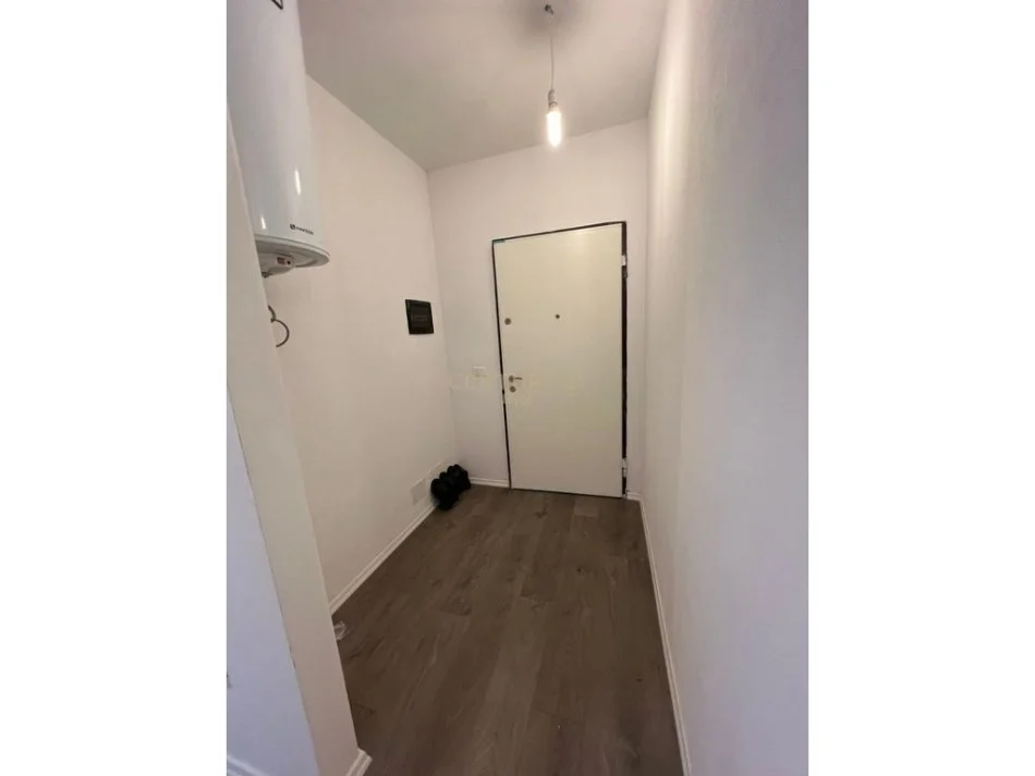 Tirane, jepet me qera apartament 2+1+Ballkon Kati 2, 86 m² 500 € (qtu)