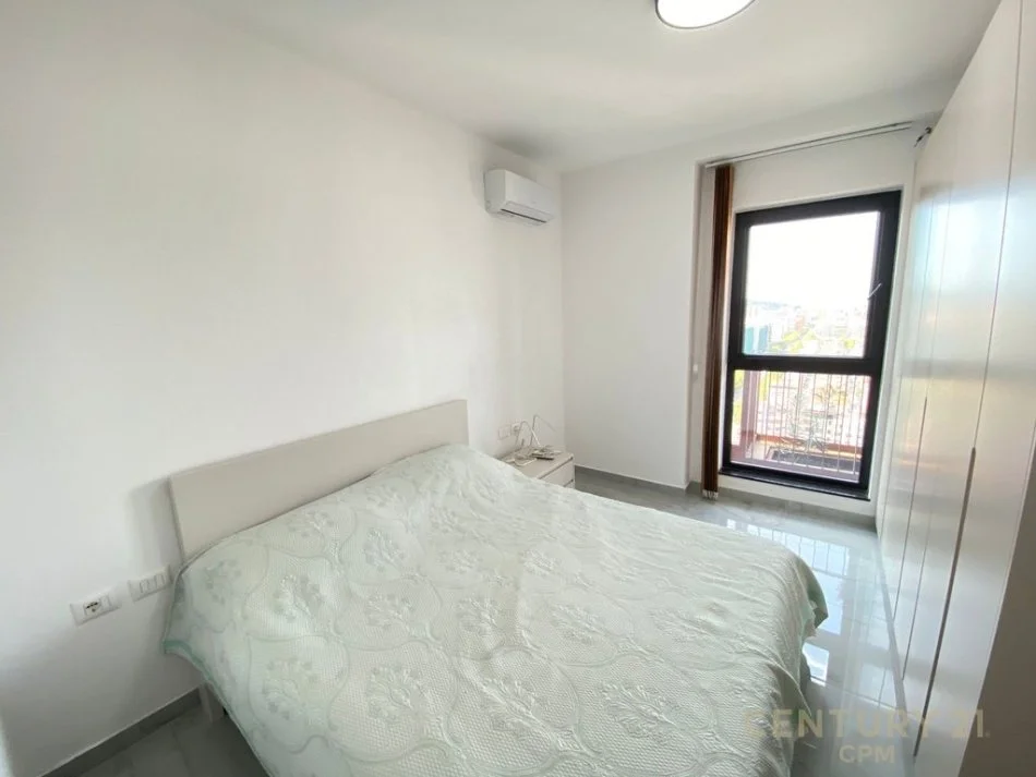 Tirane, jepet me qera 1+1 Kati 17, 59 m² 750 € (GARDEN BUILDING)