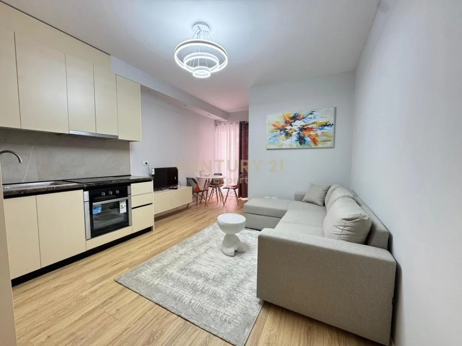 Tirane, jepet me qera apartament 1+1 Kati 3, 55 m² 430 € (Yzberisht)