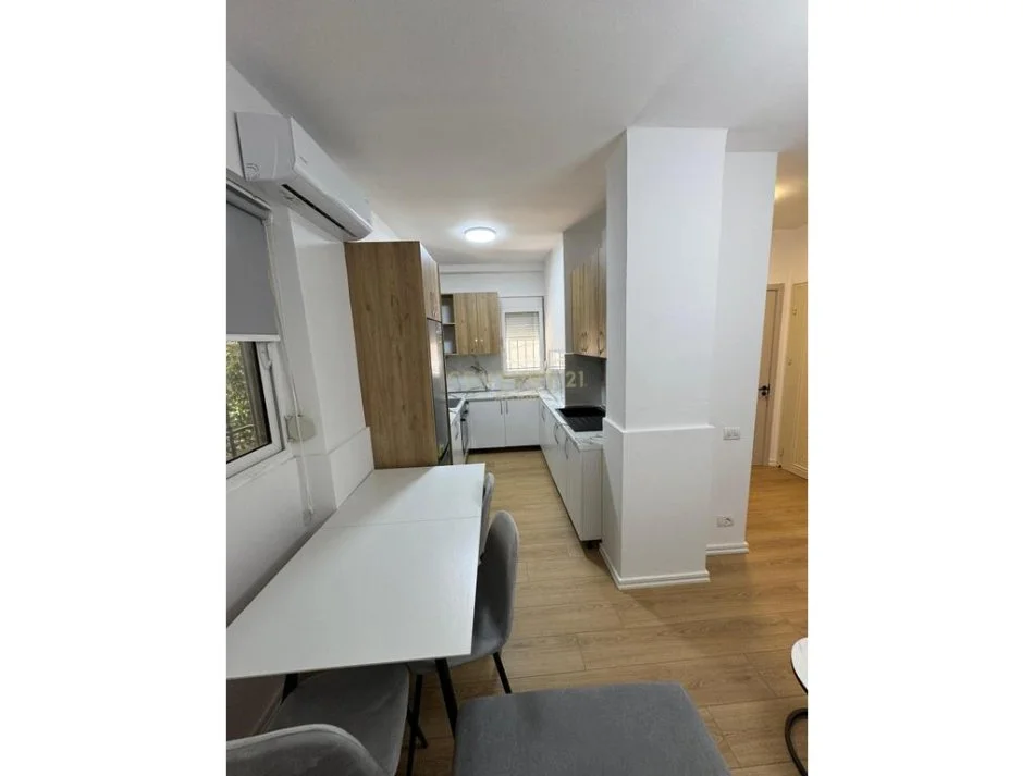 Tirane, shitet apartament Kati 0, 103 m² 124.000 € 