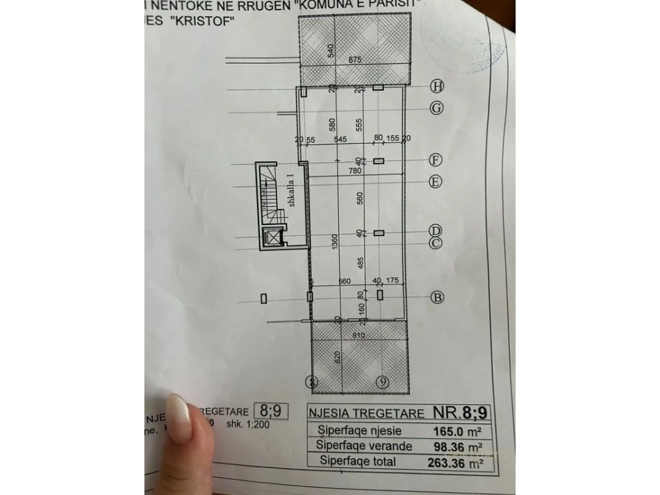 Tirane, jepet me qera ambjent biznesi Kati 0, 165 m² 1.800 € (komuna e parisit)