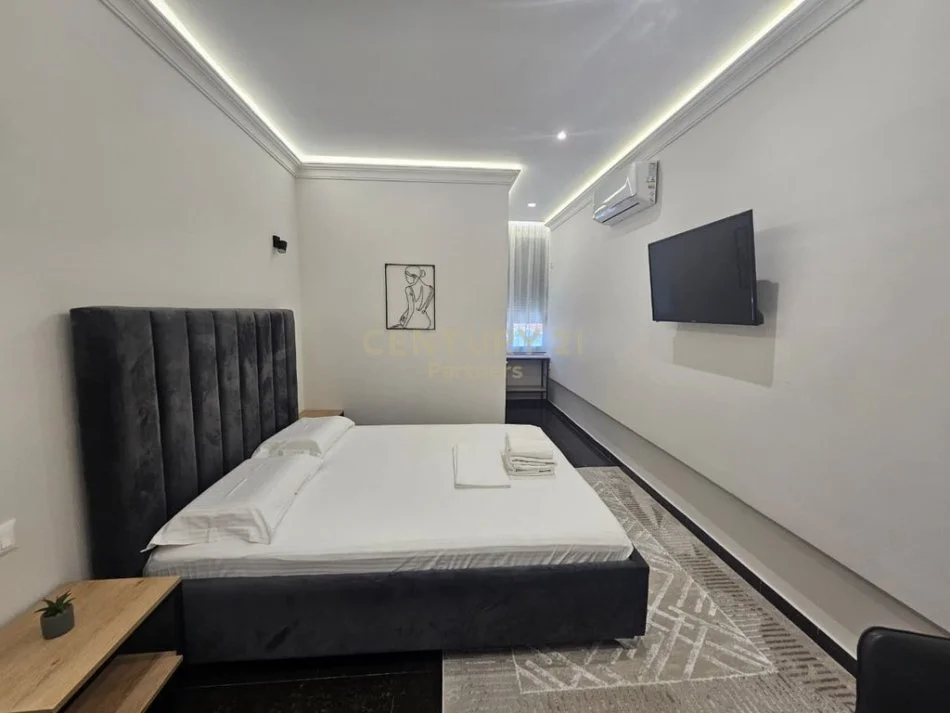 Tirane, jepet me qera apartament 2+1 , 102 m² 1.000 € (RRUGA SIRI KODRA)