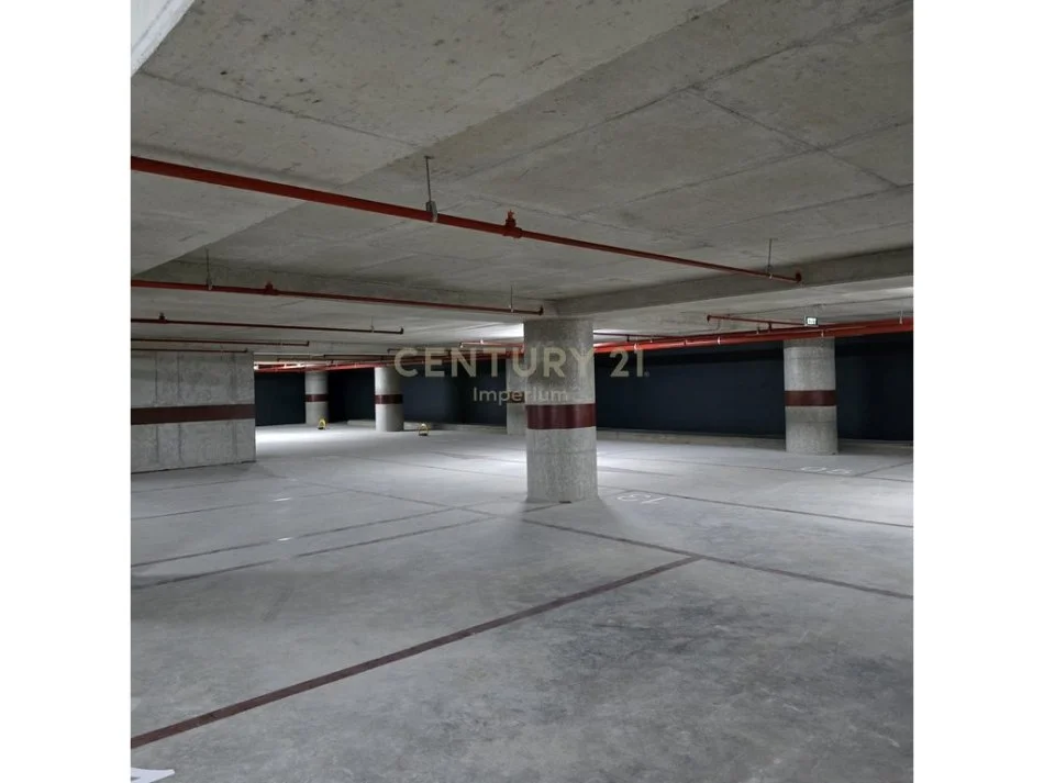 Tirane, jepet me qera apartament 2+1 Kati 3, 116 m² 1.300 € (Rruga Mine Peza)