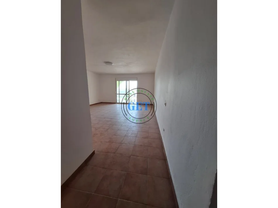 Durres, shitet apartament 2+1 Kati 9, 100 m² 85.000 € (pranë Shkollës “Bajram Curri)
