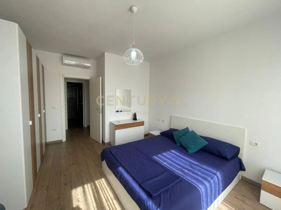 Tirane, jepet me qera apartament 1+1 Kati 5, 70 m² 800 € (Foleja e Gjelber, Rruga Muhamet Gjollesha)