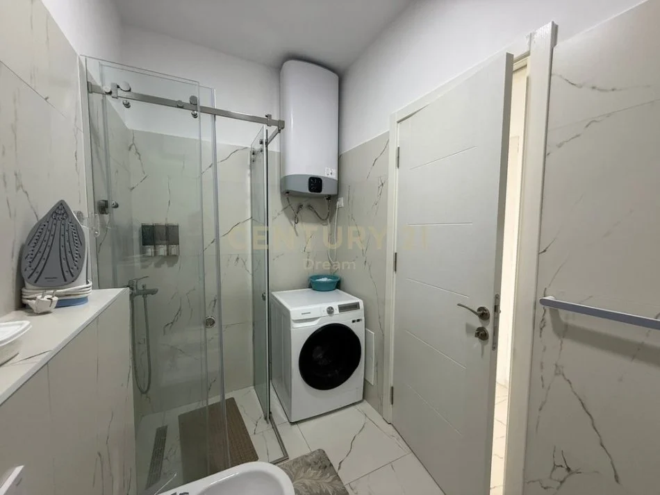 Tirane, jepet me qera apartament 1+1 Kati 3, 95 m² 600 € (Rezidenca ASL 2)