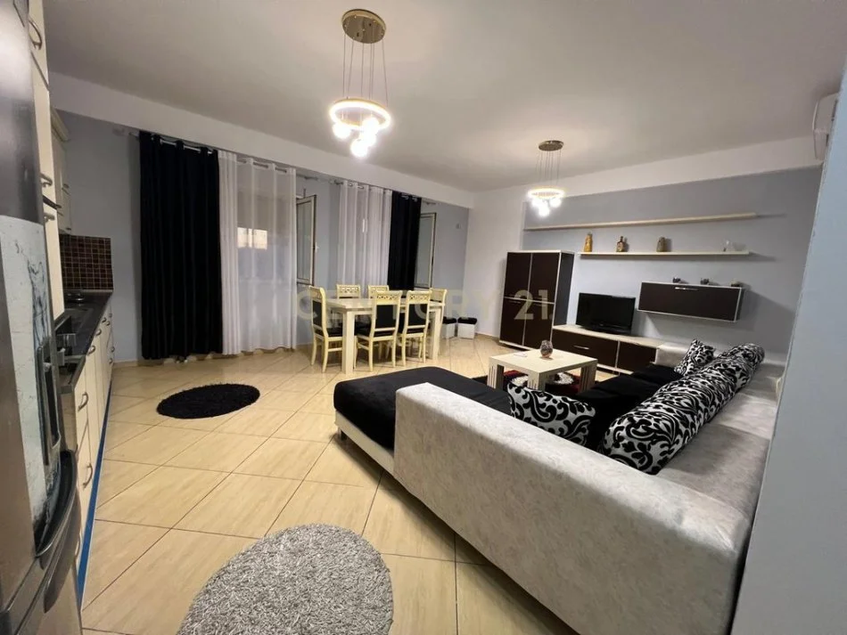 Tirane, jepet me qera apartament 2+1 Kati 8, 105 m² 750 € (prane kompleksit Delijorgji)