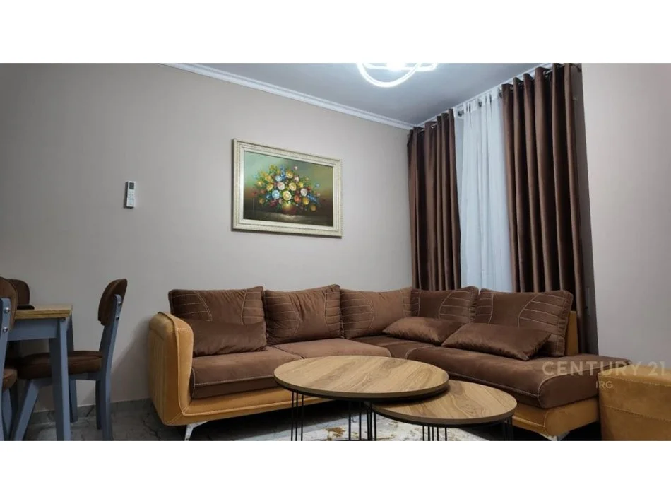 Tirane, jepet me qera apartament 1+1 Kati 6, 62 m² 650 € (Rruga Qemal Stafa – pranë Shkollës së Kuqe)