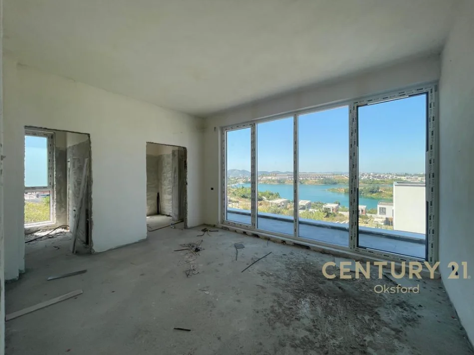 Tirane, shitet apartament 3+1 Kati 1, 163 m² 303.000 € 