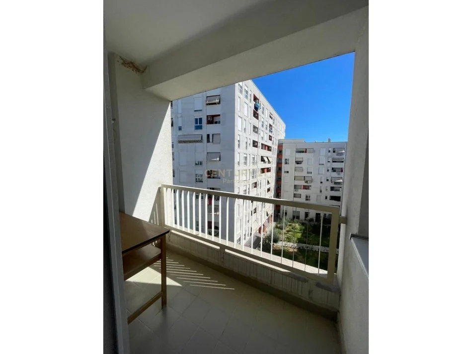 Tirane, jepet me qera apartament Kati 7, 94 m² 800 € (KOMPLEKSI MAGNET)