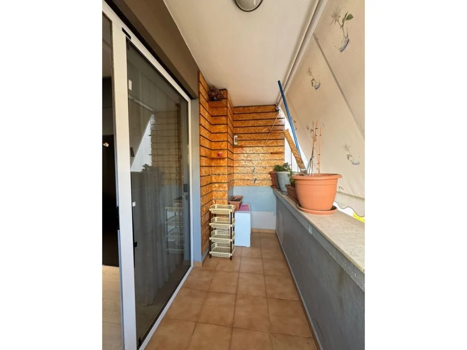 Tirane, jepet me qera apartament 2+1+Ballkon Kati 3, 116 m² 900 € (Brryli)