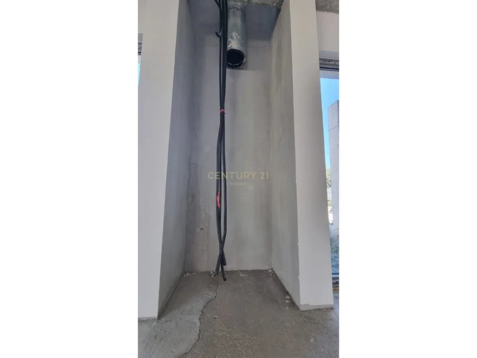 Tirane, shitet apartament 3+1 , 410 m² 1.550.000 € 