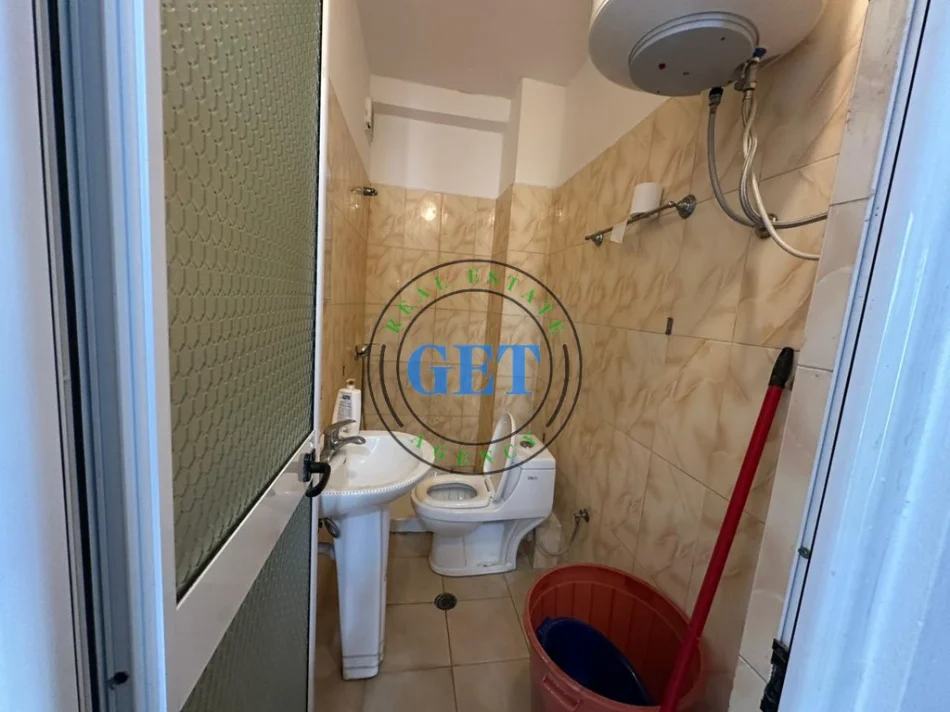 Shqiperi, jepet me qera apartament 1+1+Ballkon Kati 6, 114 m² 500 € 