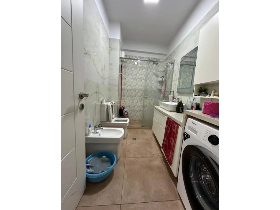 Tirane, shitet apartament 2+1 Kati 2, 115 m² 220.000 € (Brryli)