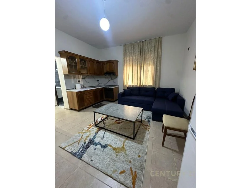 Tirane, jepet me qera apartament 1+1 Kati 1, 60 m² 400 € (Selite afer Universitetit Marin Barleti)