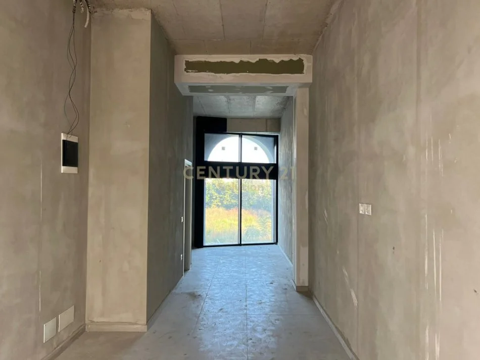 Tirane, jepet me qera Kati 1, 39 m² 350 € 