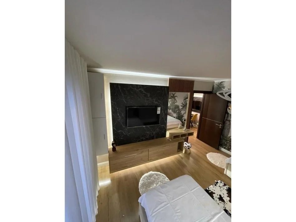 Tirane, jepet me qera apartament 2+1 Kati 5, 69 m² 650 € (Tirana e Re)