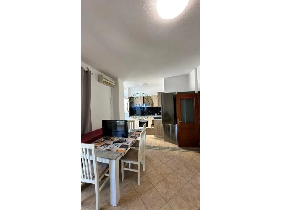 Durres, jepet me qera apartament 2+1 Kati 1, 75 m² 350 € (Galaktiku)