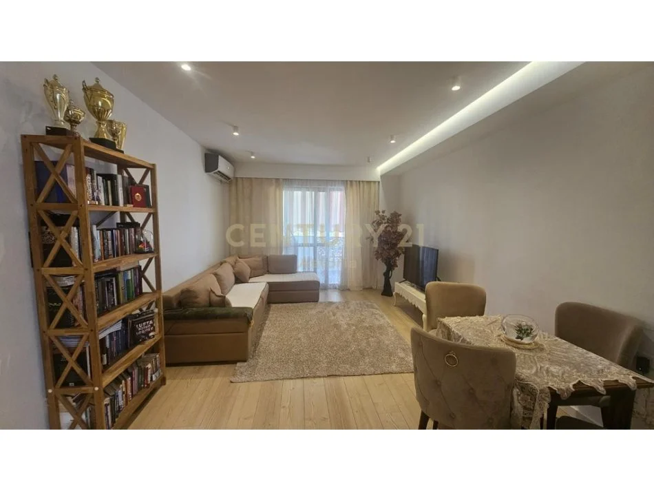 Tirane, shitet apartament 2+1 Kati 1, 91 m² 130.000 € 