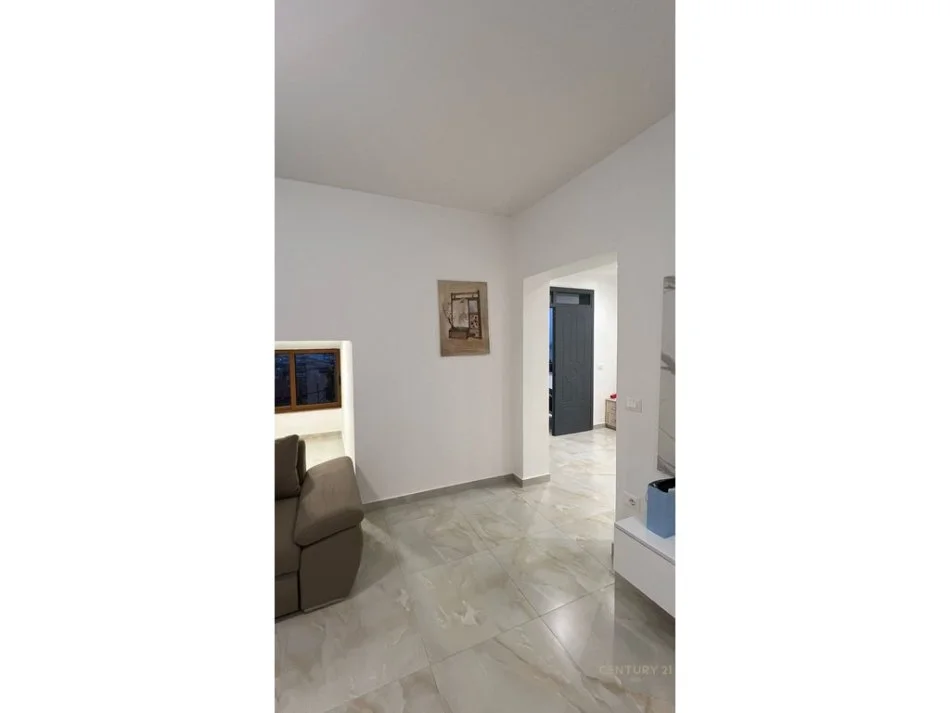 Tirane, shitet Vile 3 Katshe Kati 3, 609 m² 680.000 € 