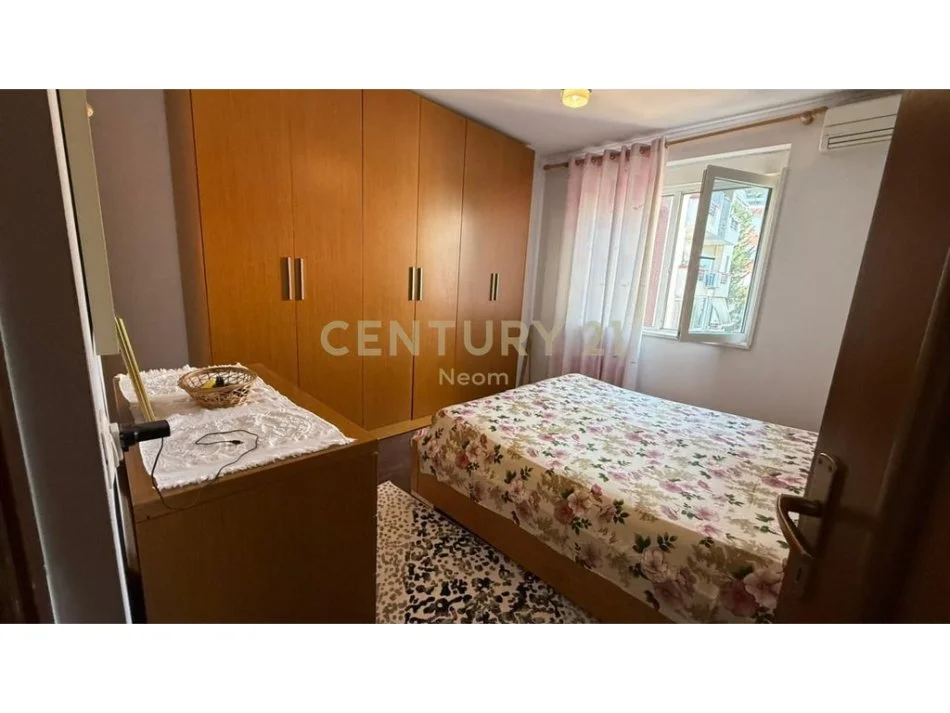 Tirane, shitet apartament 2+1+Aneks+Ballkon Kati 4, 125 m² (Neom124222)