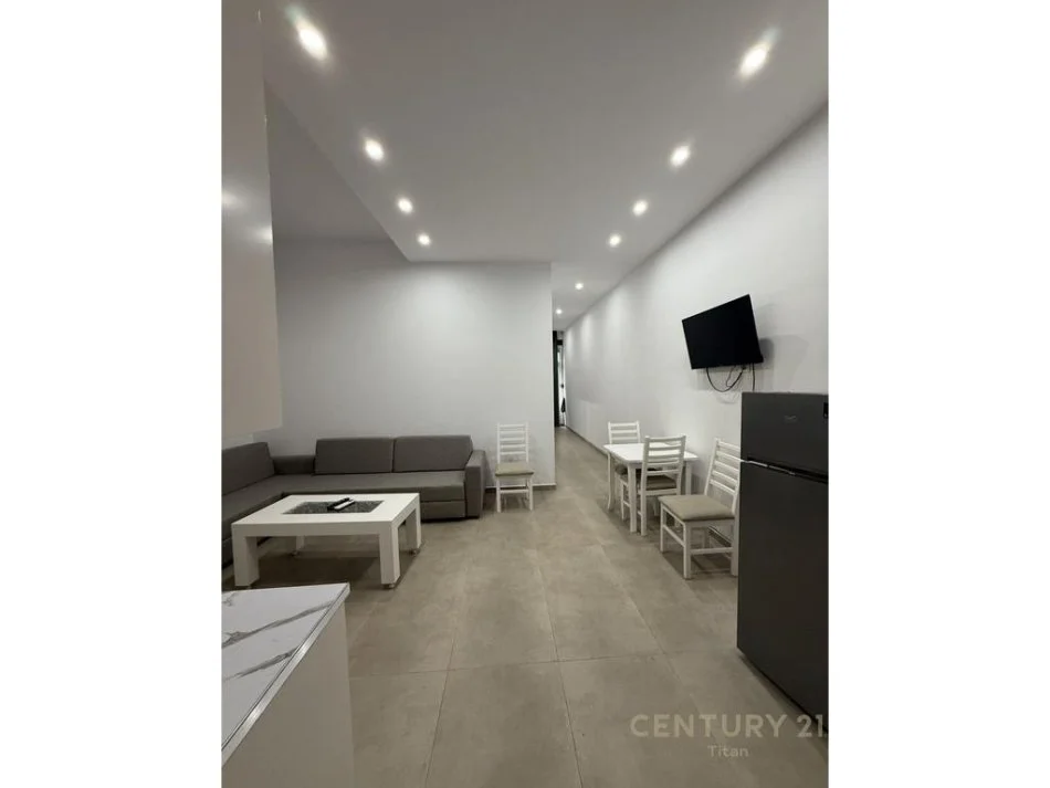 Tirane, jepet me qera apartament 2+1 , 92 m² 600 € (Don Bosko)