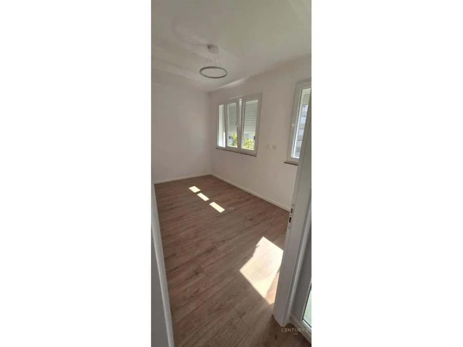 Tirane, shitet apartament 1+1 Kati 7, 47 m² 102.000 € (Don Bosko)