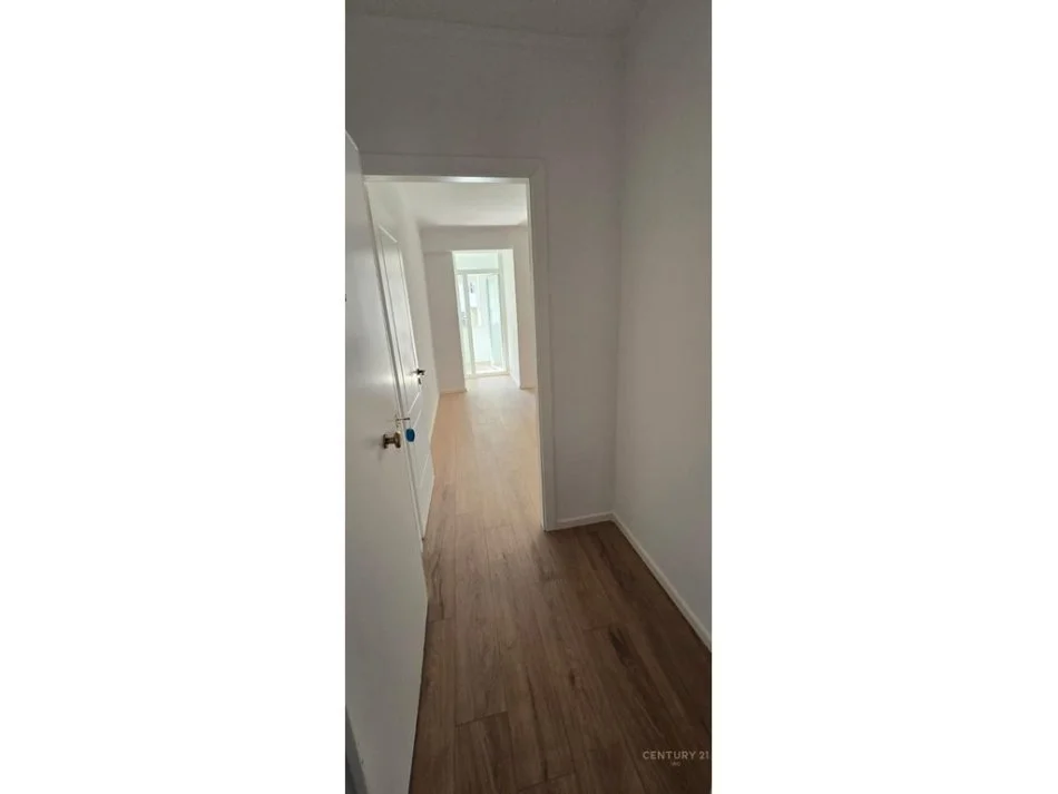 Tirane, shitet apartament 1+1 Kati 7, 47 m² 102.000 € (Don Bosko)