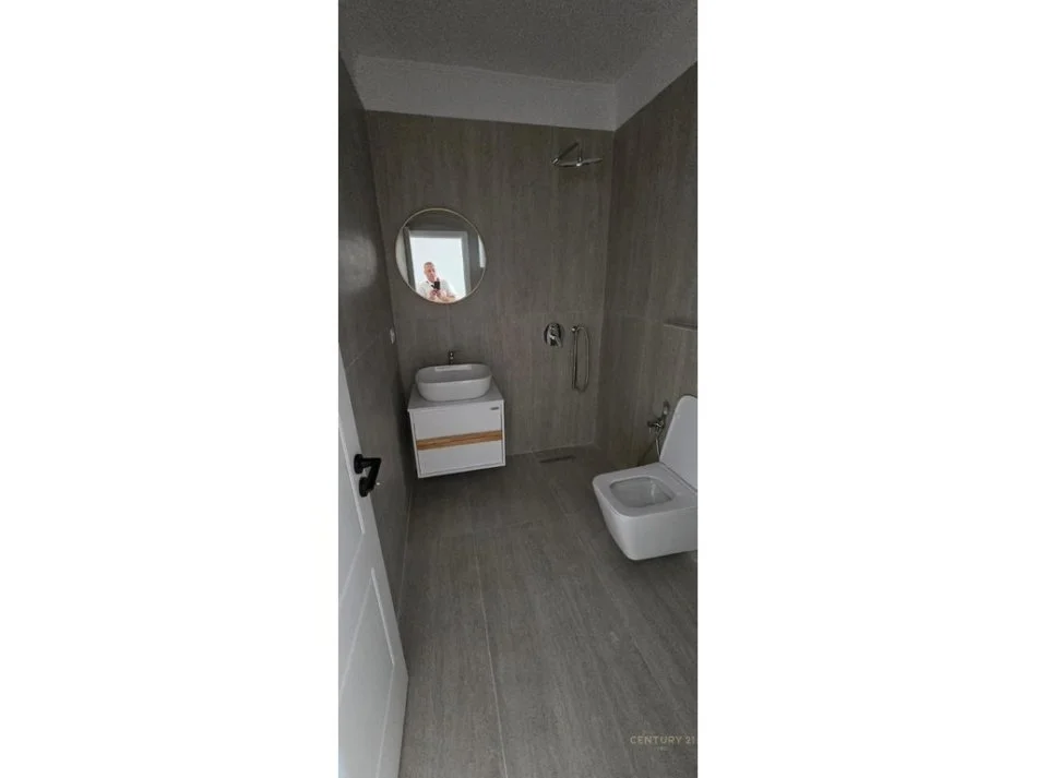 Tirane, shitet apartament 1+1 Kati 7, 47 m² 102.000 € (Don Bosko)