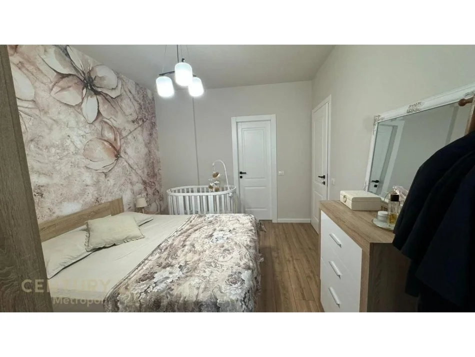 Tirane, jepet me qera apartament Kati 5, 82 m² 900 € (Rruga e Elbasanit)