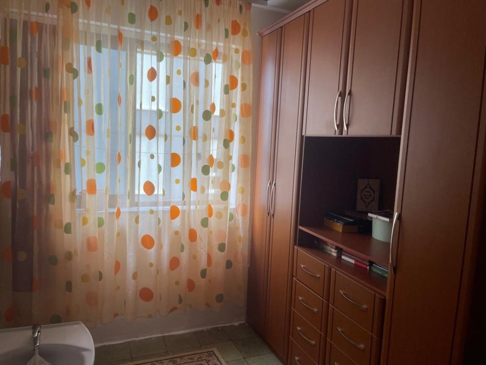 Tirane, jepet me qera apartament 2+1 Kati 3, 75 m² 450 € (Ali Demi)