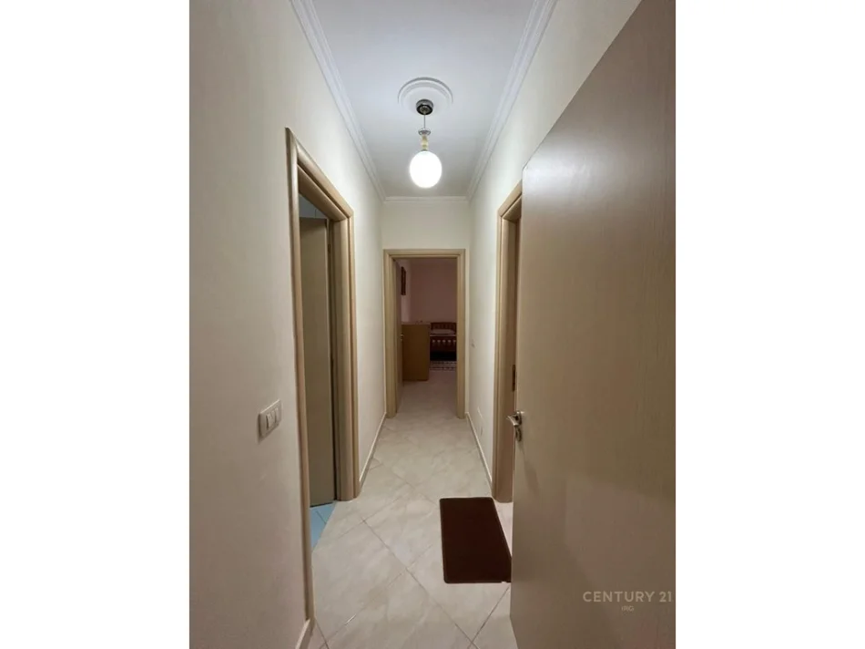 Tirane, jepet me qera apartament 2+1 Kati 2, 83 m² 900 € (Rr e Kavajes)