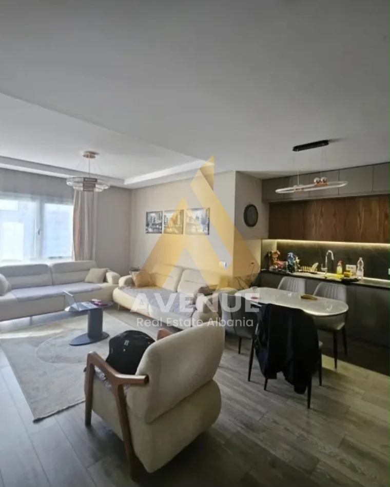 Tirane, jepet me qera apartament 2+1+Ballkon Kati 2, 91 m² 700 € (Rruga Dritan Hoxha)