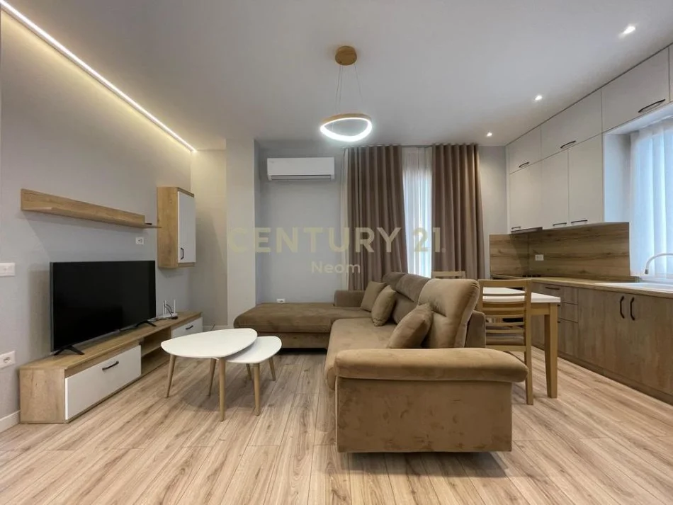 Tirane, jepet me qera apartament 2+1+Aneks+Ballkon Kati 2, 75 m² 630 € (Neom124533)