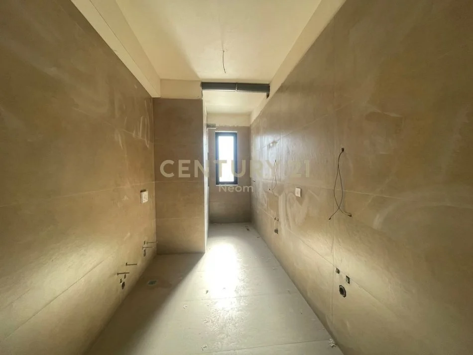 Tirane, shitet apartament 2+1+Aneks+Ballkon Kati 7, 152 m² 286.065 € (Neom124666)