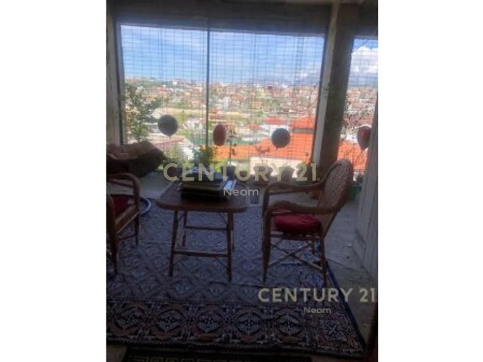 Tirane, jepet me qera apartament 1+1+Aneks+Ballkon Kati 5, 54 m² 350 € (Neom124740)