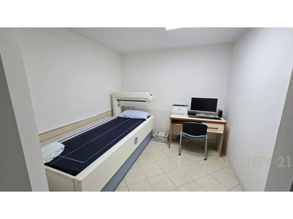 Tirane, jepet me qera ambjent biznesi Kati 6, 1.600 m² (laprake)