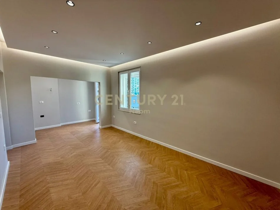 Tirane, shitet apartament 2+1+Aneks+Ballkon Kati 5, 90 m² 255.000 € (Neom124835)