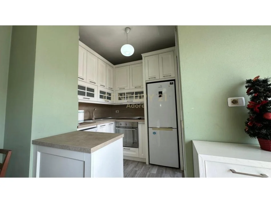 Tirane, jepet me qera apartament 2+1 Kati 6, 74 m² 550 € (Rr. Dritan Hoxha)