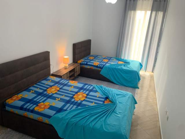 Tirane, jepet me qera apartament 2+1+A+BLK Kati 4, 95 m² 350 Euro